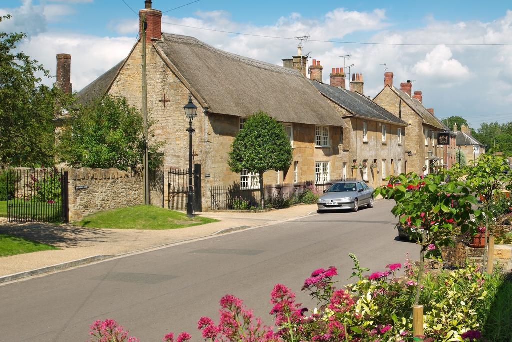 Lord Poulett Arms Hotell Bristol Exteriör bild