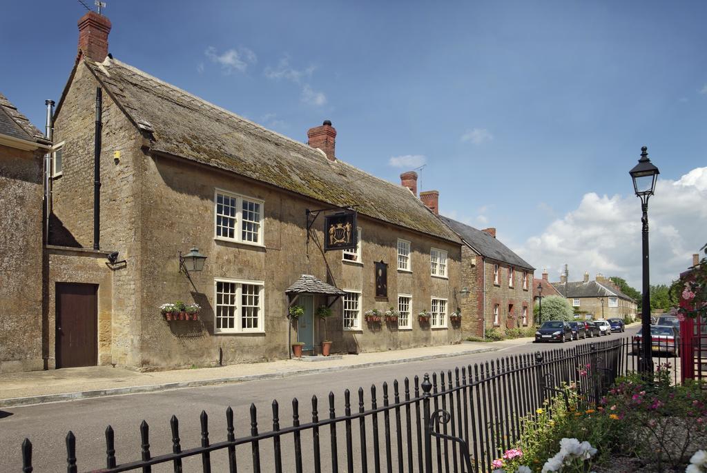 Lord Poulett Arms Hotell Bristol Exteriör bild
