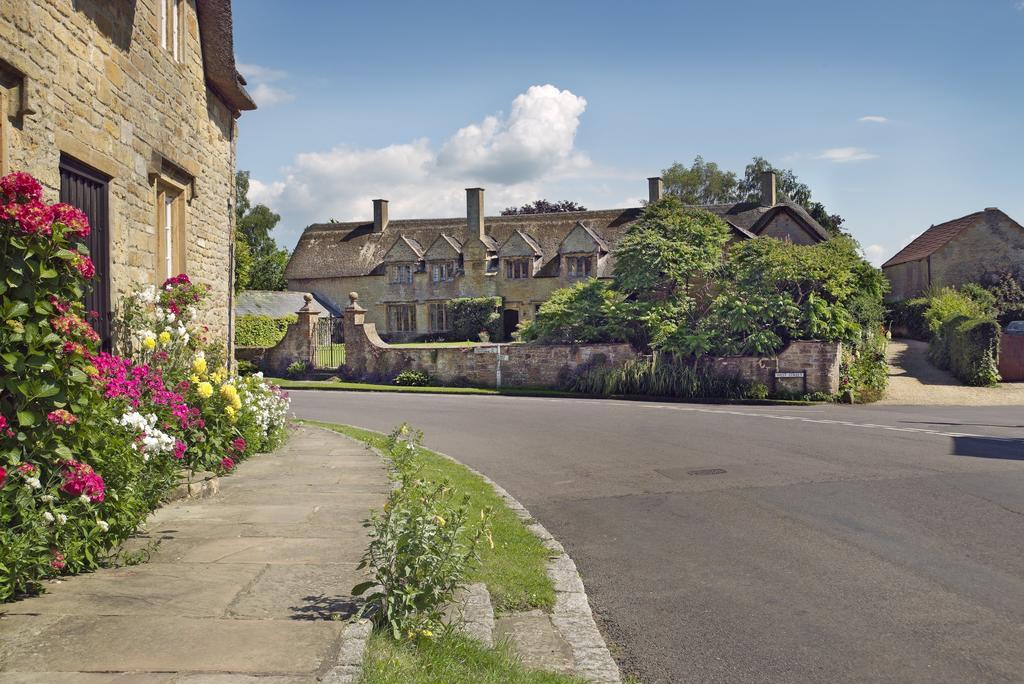Lord Poulett Arms Hotell Bristol Exteriör bild